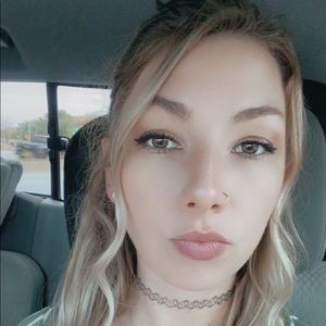 Meet your Posher, Paige